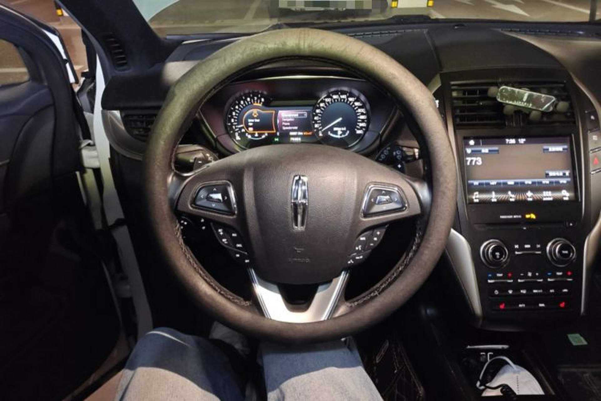 Used Lincoln MKC 2017 2.0T Two-Wheel Drive Deluxe Edition Steering Wheel