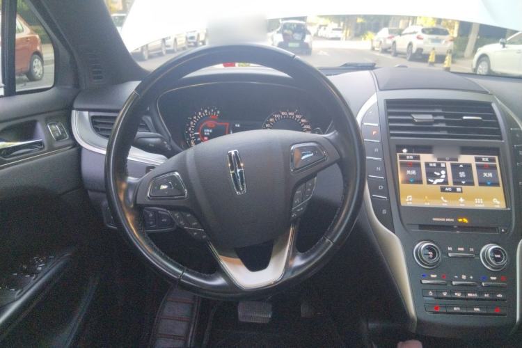 Used Lincoln MKC 2017 2.0T Two-Wheel Drive Deluxe Edition Steering Wheel