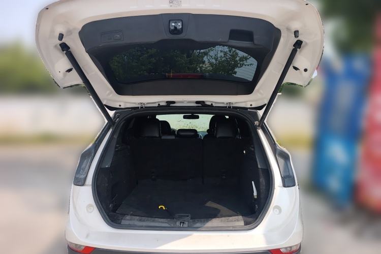 Used Lincoln MKC 2017 2.0T Two-Wheel-Drive Luxury Edition Trunk