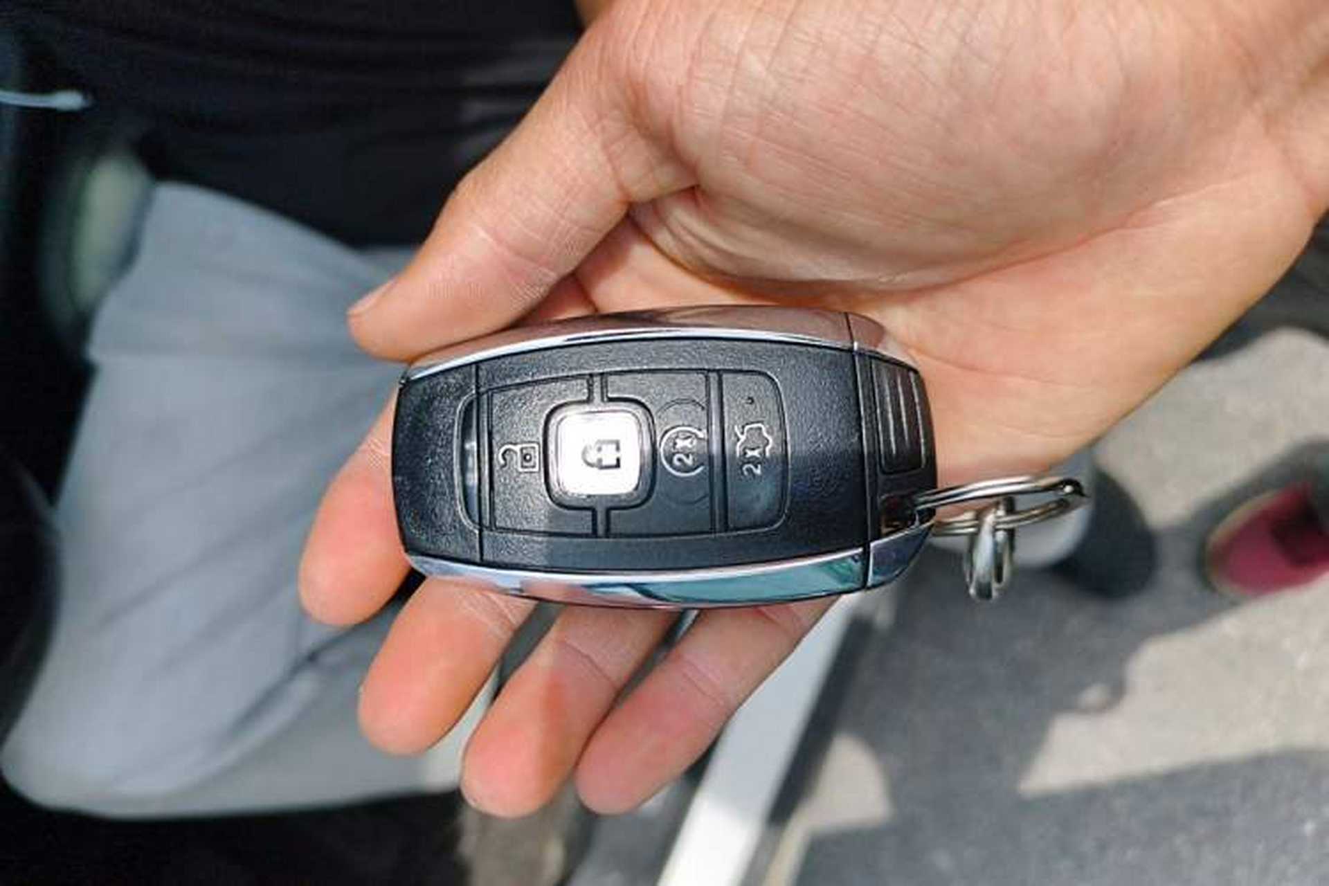 Used Lincoln MKC 2017 2.0T Two-Wheel-Drive Luxury Edition Vehicle Key