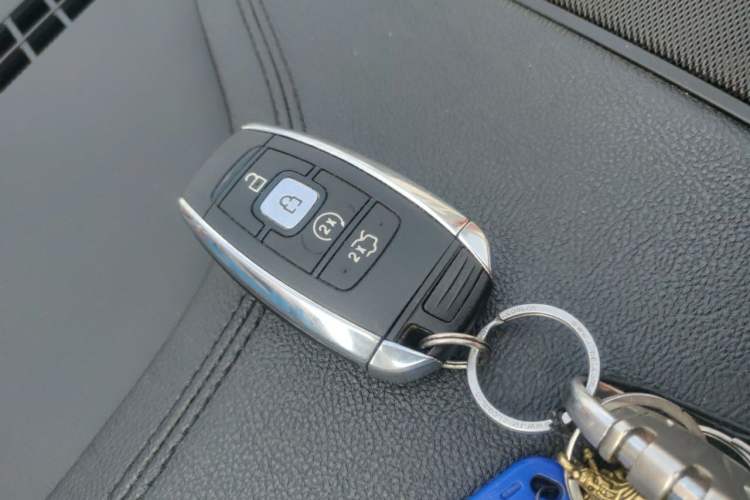 Used Lincoln MKC 2017 2.0T Four-Wheel Drive Zunya Edition Vehicle Key