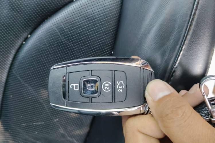 Used Lincoln MKC 2017 2.0T Four-Wheel Drive Zunya Edition Vehicle Key