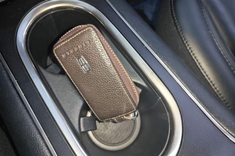 Used Lincoln MKC 2017 2.0T Two-Wheel Drive Deluxe Edition Vehicle Key
