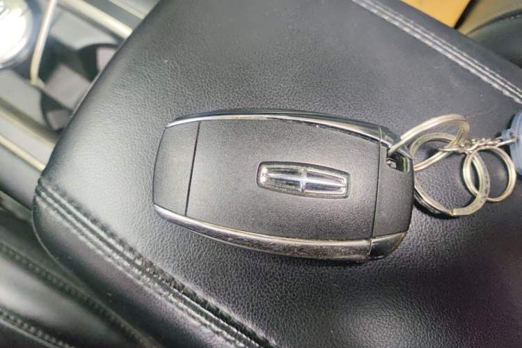 Used Lincoln MKC 2017 2.0T Two-Wheel-Drive Luxury Edition Vehicle Key