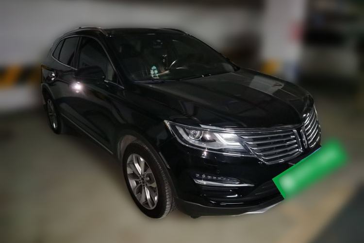 Used Lincoln MKC 2018 2.0T Four-Wheel Drive Zunya Edition Front Right 45 Deg