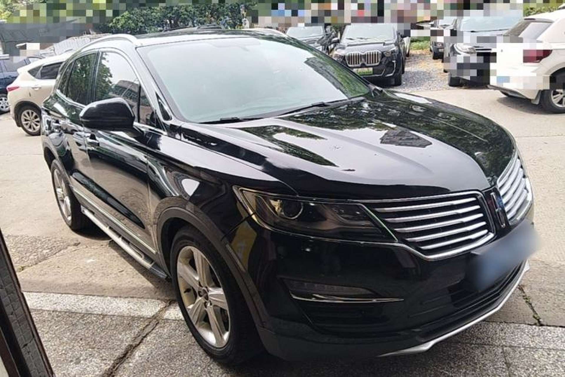Used Lincoln MKC 2018 2.0T Two-Wheel Drive Deluxe Edition Front Right 45 Deg