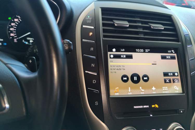 Used Lincoln MKC 2018 2.0T Two-Wheel Drive Deluxe Edition Gear Lever