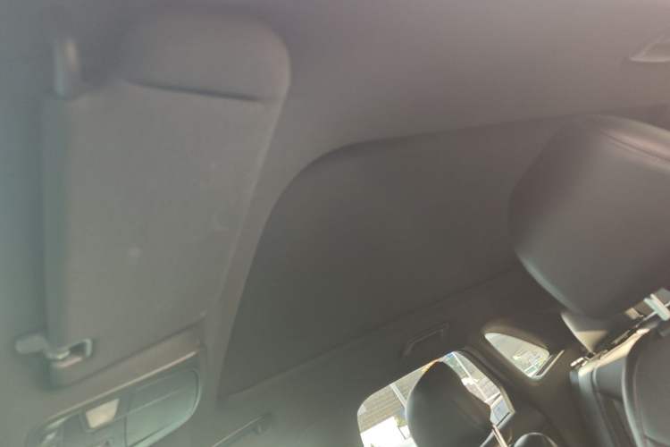 Used Lincoln MKC 2018 2.0T Two-Wheel Drive Deluxe Edition Headliner