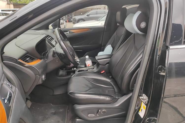 Used Lincoln MKC 2018 2.0T Four-Wheel Drive Zunya Edition Left Front Seat