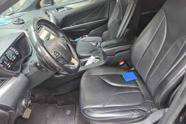 Used Lincoln MKC 2018 2.0T Two-Wheel Drive Deluxe Edition Left Front Seat