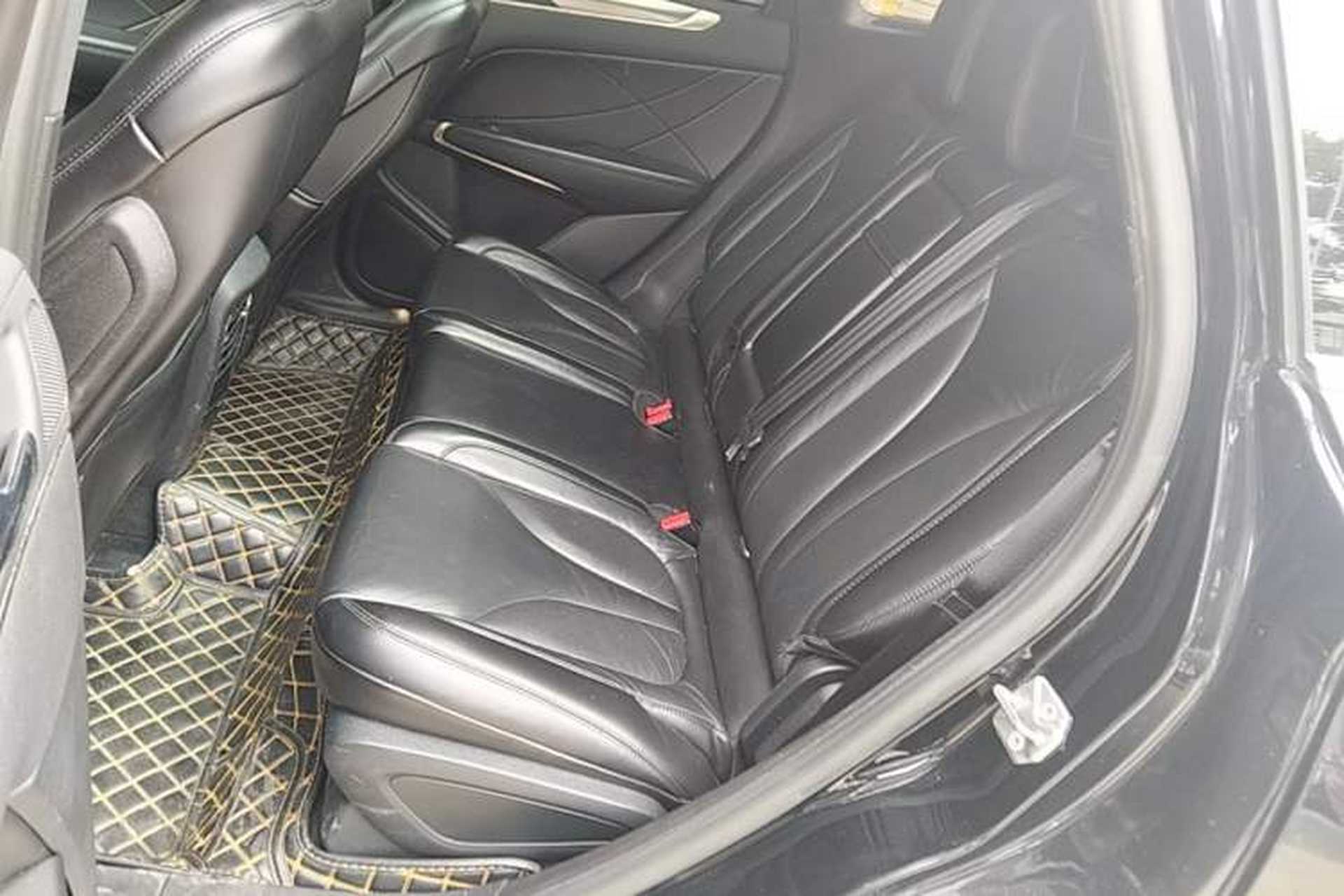 Used Lincoln MKC 2018 2.0T Two-Wheel Drive Deluxe Edition Left Rear Seat