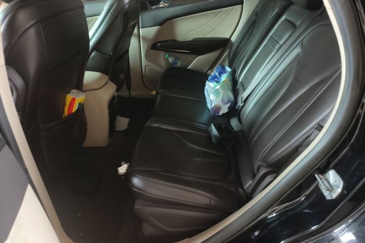 Used Lincoln MKC 2018 2.0T Two-Wheel Drive Luxury Edition Left Rear Seat