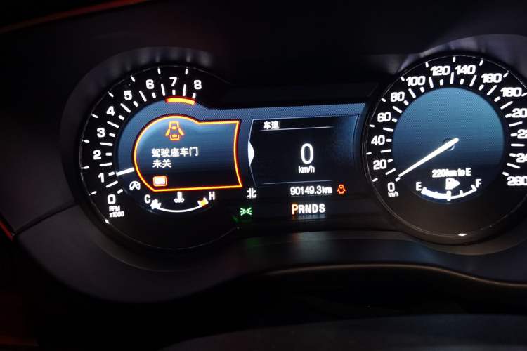 Used Lincoln MKC 2018 2.0T Four-Wheel Drive Zunya Edition Odometer Close Up