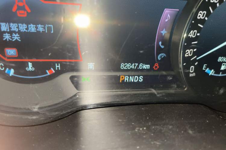 Used Lincoln MKC 2018 2.0T Two-Wheel Drive Luxury Edition Odometer Close Up