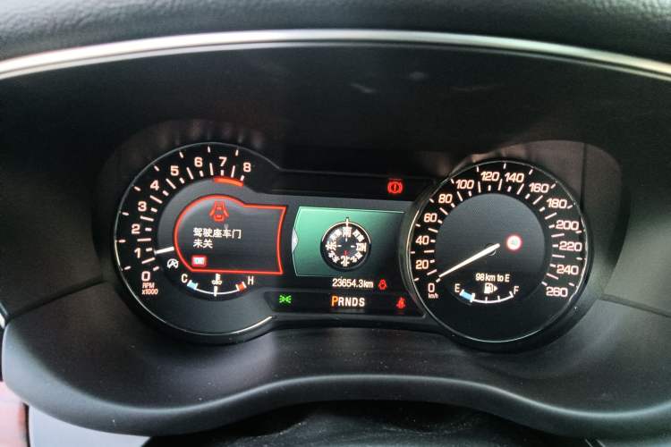 Used Lincoln MKC 2018 2.0T Two-Wheel Drive Luxury Edition Odometer Close Up