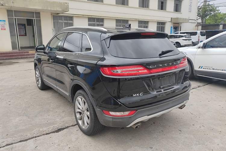 Used Lincoln MKC 2018 2.0T Four-Wheel Drive Zunya Edition Rear Left 45 Deg