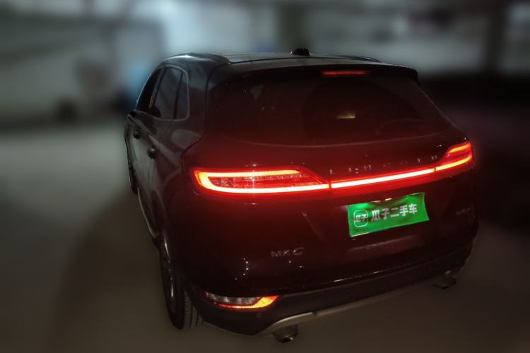 Used Lincoln MKC 2018 2.0T Two-Wheel Drive Luxury Edition Rear Left 45 Deg