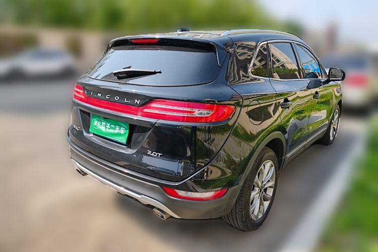 Used Lincoln MKC 2018 2.0T Two-Wheel Drive Luxury Edition Rear Right 45 Deg