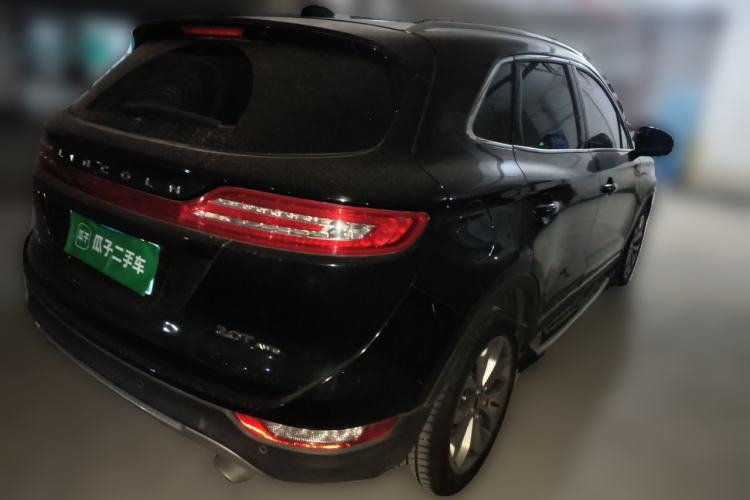 Used Lincoln MKC 2018 2.0T Two-Wheel Drive Luxury Edition Rear Right 45 Deg