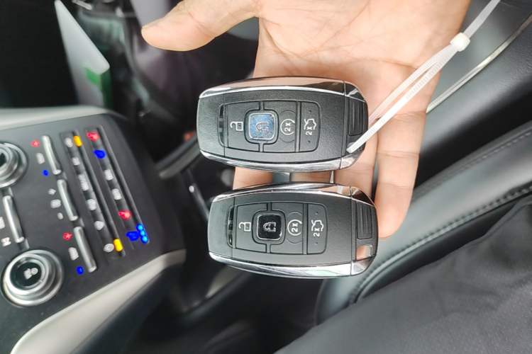 Used Lincoln MKC 2018 2.0T Four-Wheel Drive Zunya Edition Vehicle Key