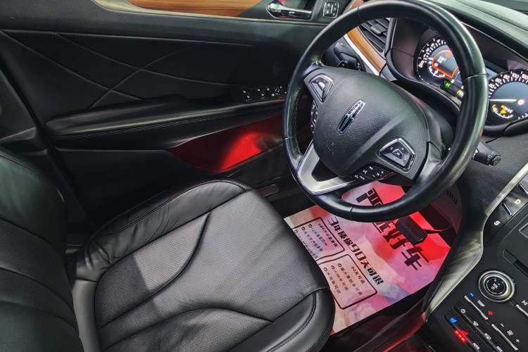 Used Lincoln MKC 2018 2.0T Four-Wheel Drive Zunya Edition Audio And AC Panel