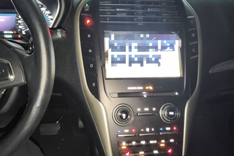 Used Lincoln MKC 2018 2.0T Two-Wheel Drive Deluxe Edition Audio And AC Panel