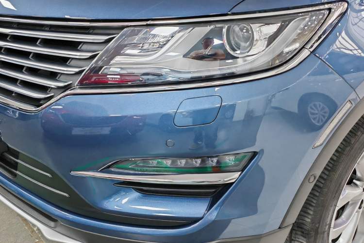 Used Lincoln MKC 2018 2.0T Four-Wheel Drive Zunya Edition Exterior 9