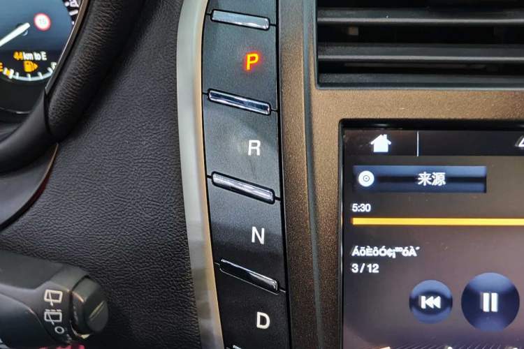 Used Lincoln MKC 2018 2.0T Four-Wheel Drive Zunya Edition Gear Lever