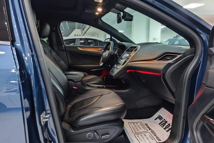 Used Lincoln MKC 2018 2.0T Four-Wheel Drive Zunya Edition Interior 7