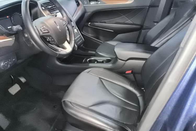 Used Lincoln MKC 2018 2.0T Four-Wheel Drive Zunya Edition Left Front Seat