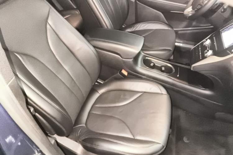 Used Lincoln MKC 2018 2.0T Four-Wheel Drive Zunya Edition Right Front Seat