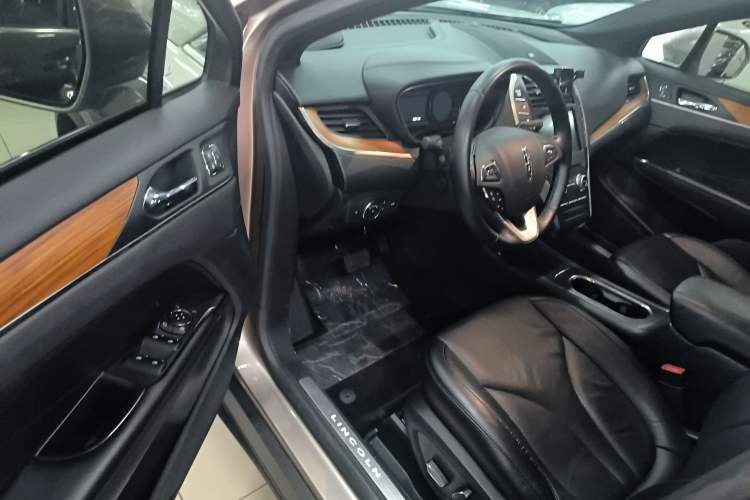 Used Lincoln MKC 2018 2.0T Four-Wheel Drive Zunya Edition Driver Seat