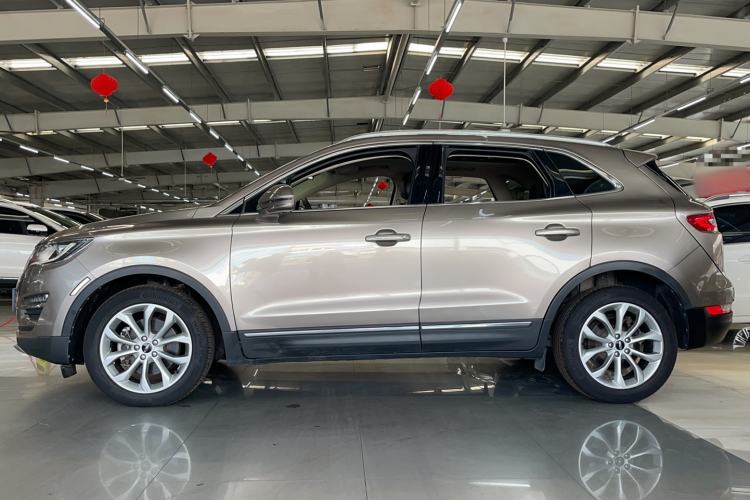 Used Lincoln MKC 2018 2.0T Two-Wheel Drive Luxury Edition Exterior 4