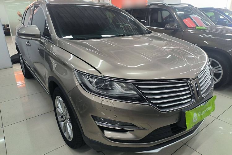 Used Lincoln MKC 2018 2.0T Four-Wheel Drive Zunya Edition Front Right 45 Deg