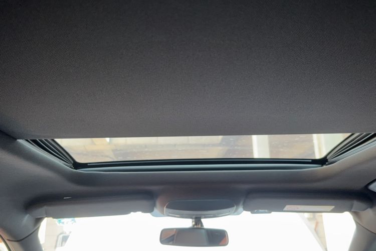 Used Lincoln MKC 2018 2.0T Two-Wheel Drive Deluxe Edition Headliner