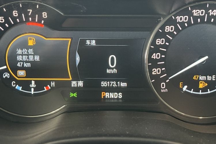 Used Lincoln MKC 2018 2.0T Two-Wheel Drive Luxury Edition Interior 11