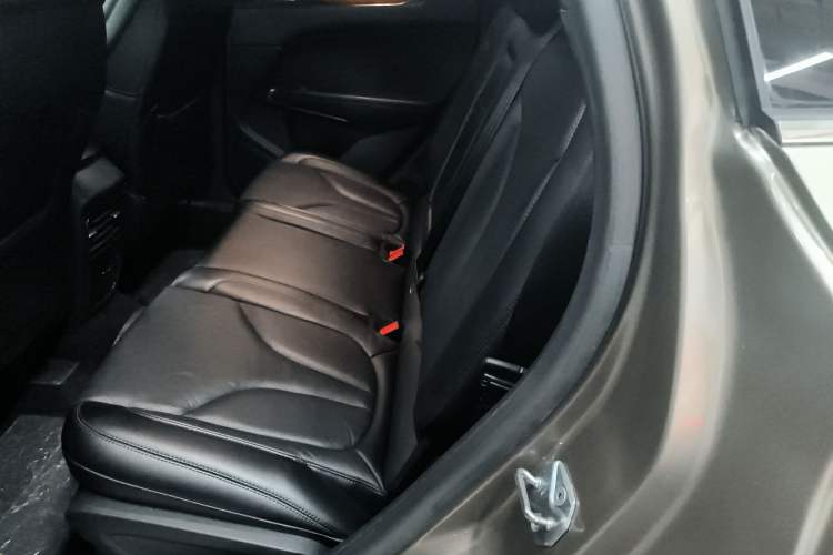 Used Lincoln MKC 2018 2.0T Four-Wheel Drive Zunya Edition Left Rear Seat