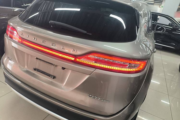 Used Lincoln MKC 2018 2.0T Four-Wheel Drive Zunya Edition Rear Right 45 Deg