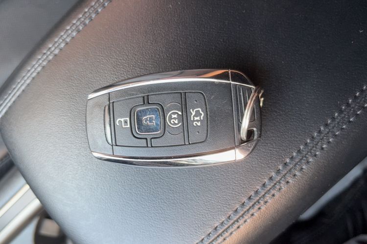 Used Lincoln MKC 2018 2.0T Two-Wheel Drive Deluxe Edition Vehicle Key