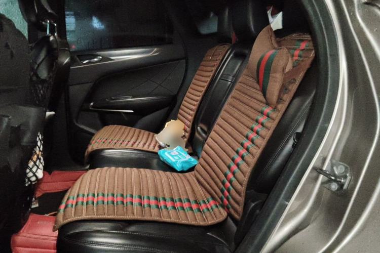 Used Lincoln MKC 2018 2.0T Two-Wheel Drive Deluxe Edition Left Rear Seat