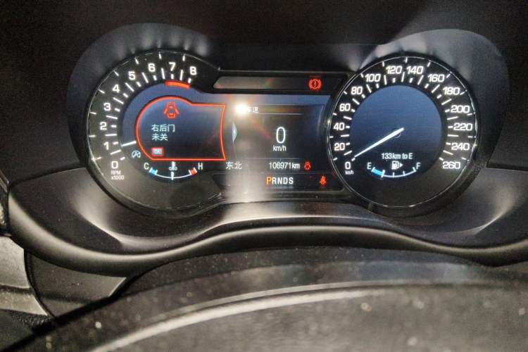 Used Lincoln MKC 2018 2.0T Two-Wheel Drive Deluxe Edition Odometer Close Up