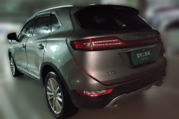 Used Lincoln MKC 2018 2.0T Two-Wheel Drive Deluxe Edition Rear Left 45 Deg