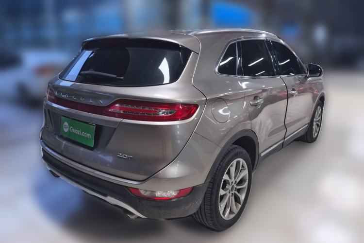 Used Lincoln MKC 2018 2.0T Two-Wheel Drive Luxury Edition Rear Right 45 Deg