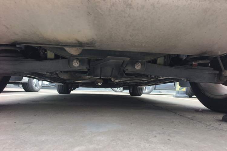 Used Lincoln MKC 2018 2.0T Two-Wheel Drive Deluxe Edition Chassis Rear