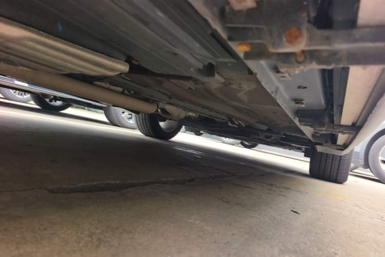 Used Lincoln MKC 2018 2.0T Two-Wheel Drive Deluxe Edition Chassis Rear Right