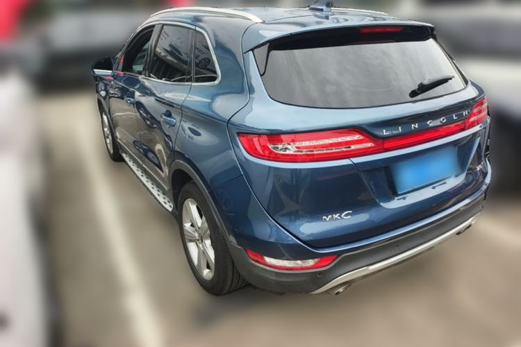 Used Lincoln MKC 2018 2.0T Two-Wheel Drive Deluxe Edition Rear Left 45 Deg