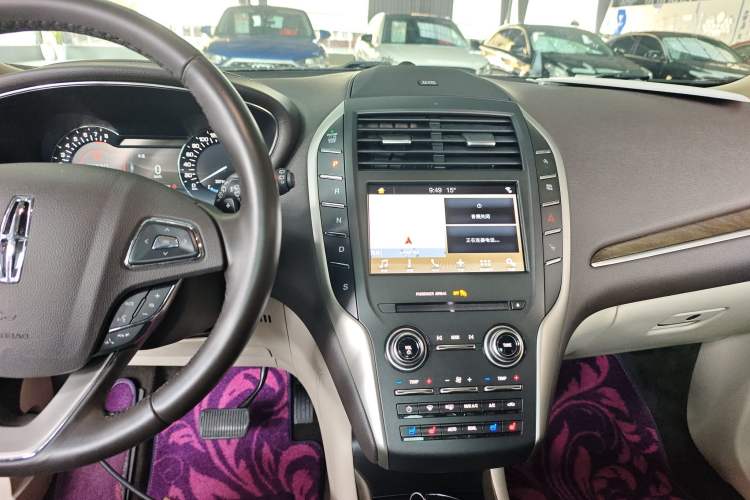 Used Lincoln MKC 2018 2.0T Four-Wheel Drive Zunya Edition Audio And AC Panel