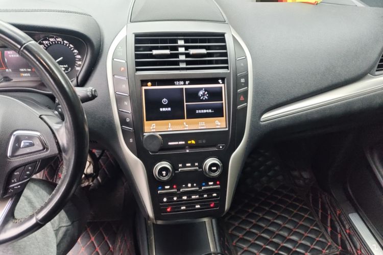 Used Lincoln MKC 2018 2.0T Two-Wheel Drive Deluxe Edition Audio And AC Panel