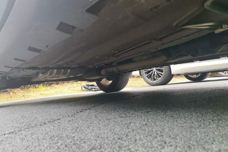 Used Lincoln MKC 2018 2.0T Two-Wheel Drive Deluxe Edition Chassis Front Right