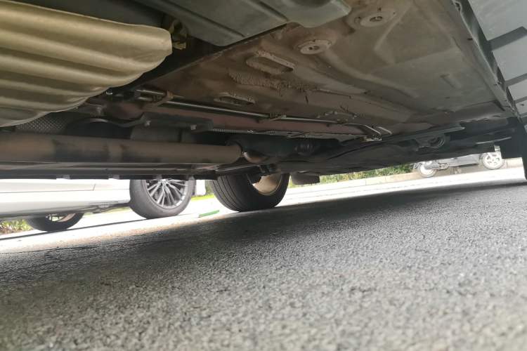 Used Lincoln MKC 2018 2.0T Two-Wheel Drive Deluxe Edition Chassis Rear Right